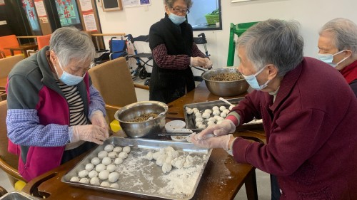 3月3日,温泉街道汤边社区:情暖社区闹元宵,爱心包圆乐融融2 永利皇宫