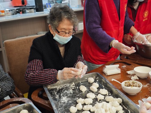 3月3日,温泉街道汤边社区:情暖社区闹元宵,爱心包圆乐融融1 永利皇宫